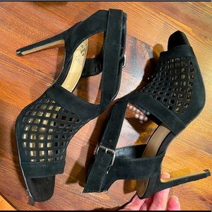 Vince Camuto peep toe shoes